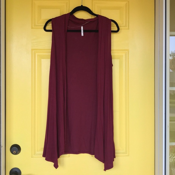 Jackets & Blazers - Maroon Hip Length Vest XL